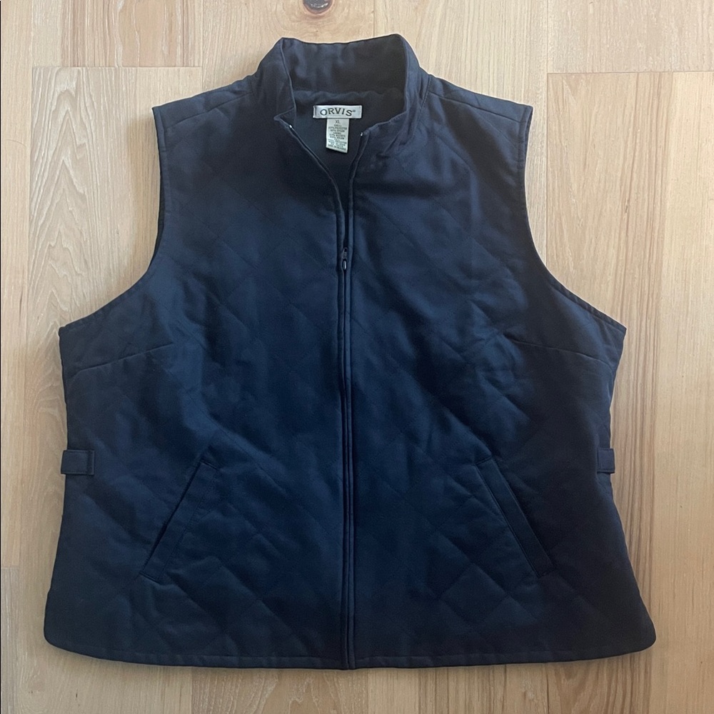 Orvis Women’s NWOT Black Quilted Vest XL